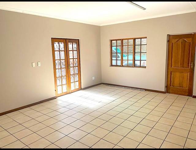 3 BEDROOM PROPERTY TO RENT IN ALBERTON NORTH